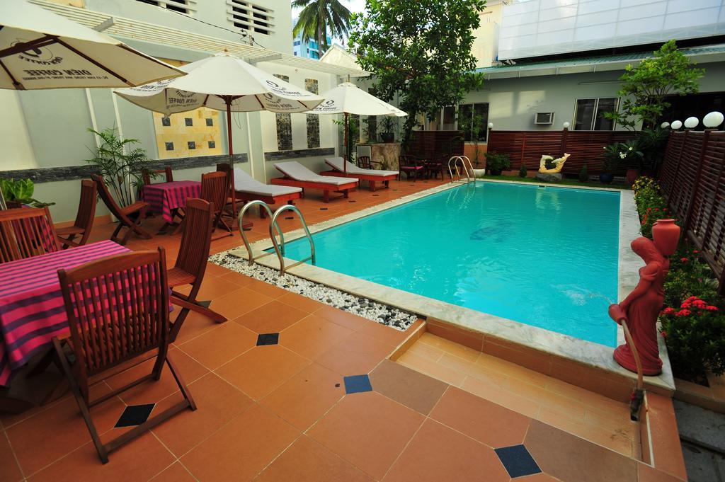 Violet Hotel Nha Trang Habitación foto